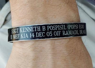 Johnny Eynetich - bracelet